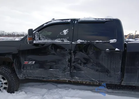 2017 Chevrolet Silverado 2500Hd Ltz z USA, uszkodzony, nr VIN 1GC1KWEY5HF170377